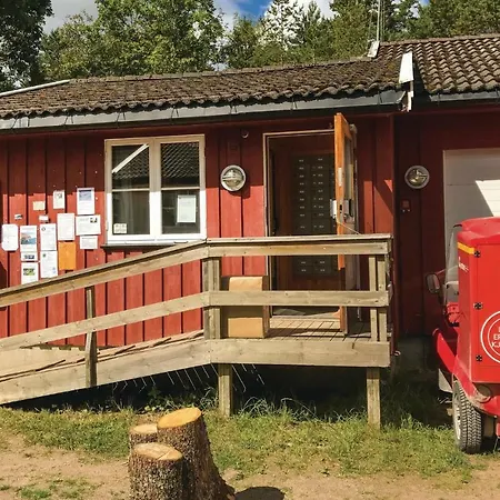 Two-bedroom Holiday In Veierland Hébergement de vacances *