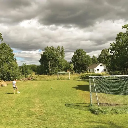 Feriehus Two-bedroom Holiday In Veierland