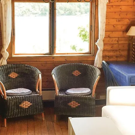 Feriehus Two-bedroom Holiday In Veierland